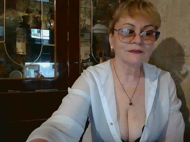 SophieBurns webcam bongacams model stream image