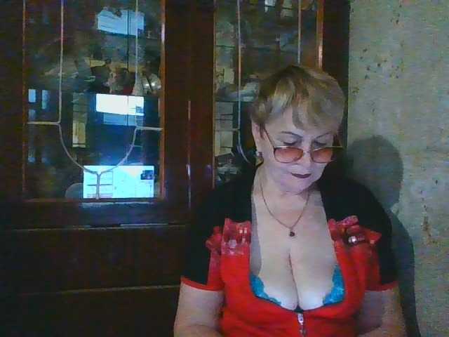 SophieBurns, en vivo ahora en BongaCams