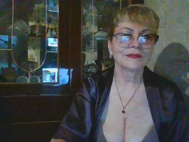 SophieBurns, live now on BongaCams