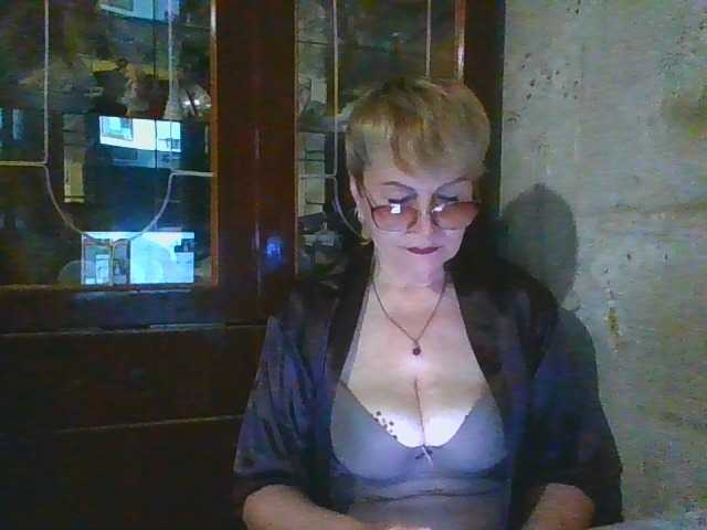SophieBurns webcam bongacams model stream image