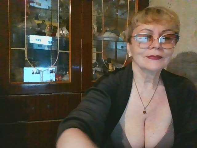 SophieBurns live cam on BongaCams