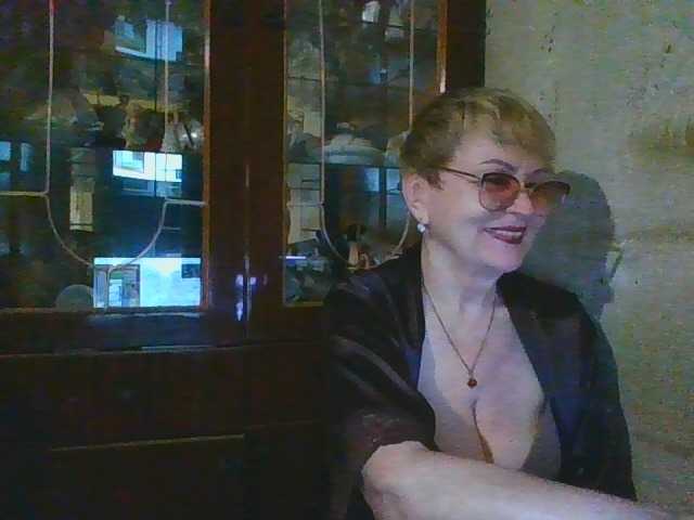 SophieBurns, en directo ahora en BongaCams