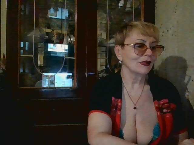 SophieBurns — live female cam