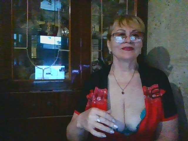 SophieBurns, en directo ahora en BongaCams