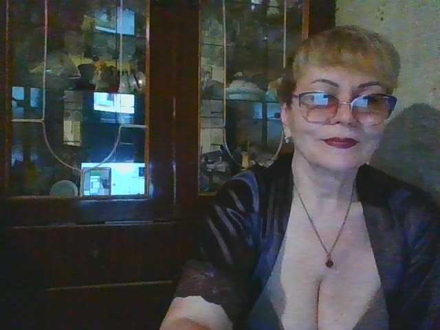 SophieBurns, en directo ahora en BongaCams