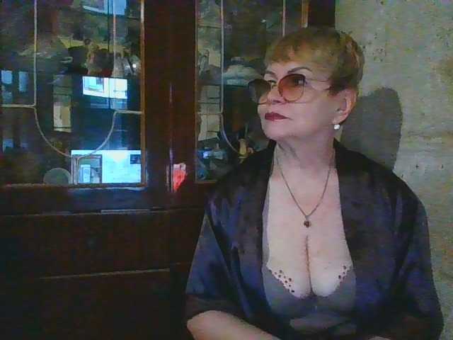 SophieBurns, live now on BongaCams