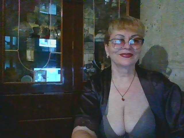 SophieBurns live cam on BongaCams
