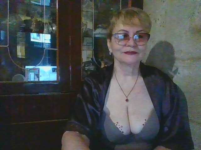 SophieBurns live cam on BongaCams