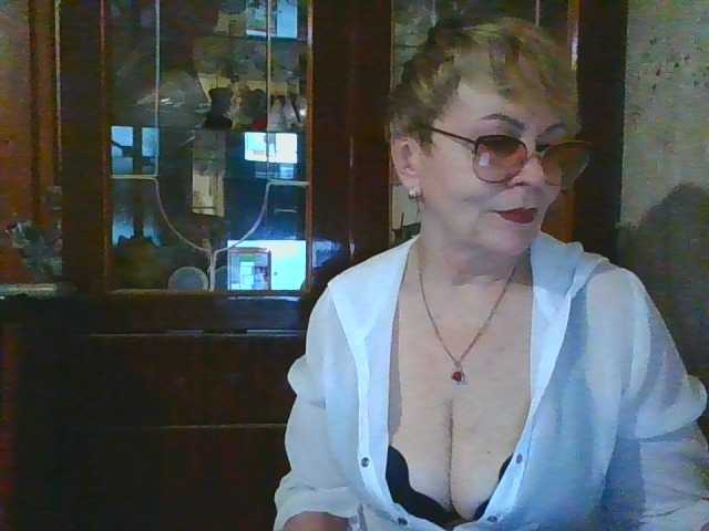 SophieBurns live cam on BongaCams