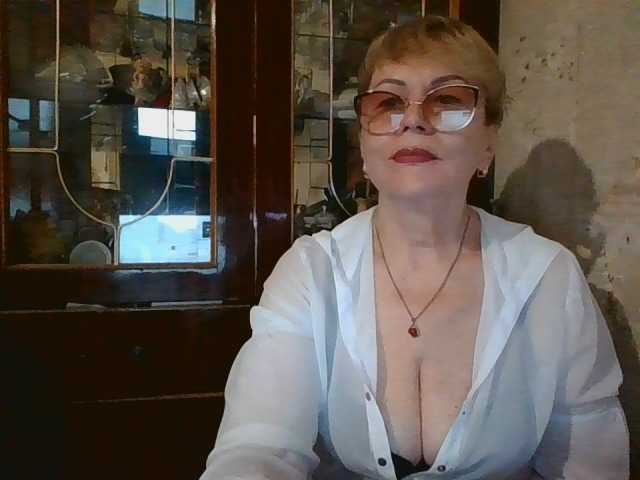 SophieBurns webcam bongacams model stream image
