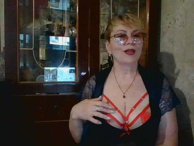 SophieBurns webcam bongacams model stream image