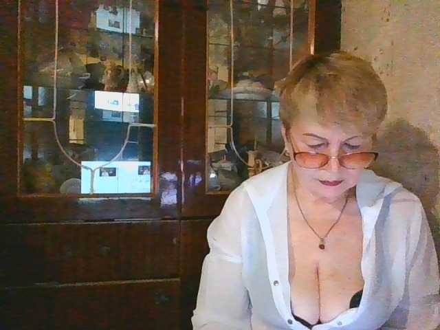 SophieBurns live cam preview