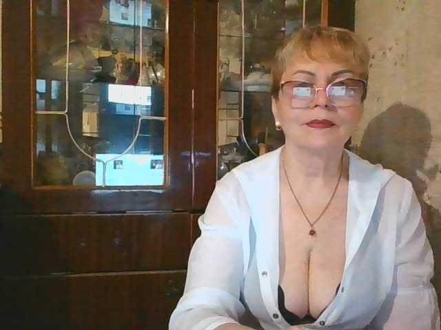 SophieBurns live cam on BongaCams