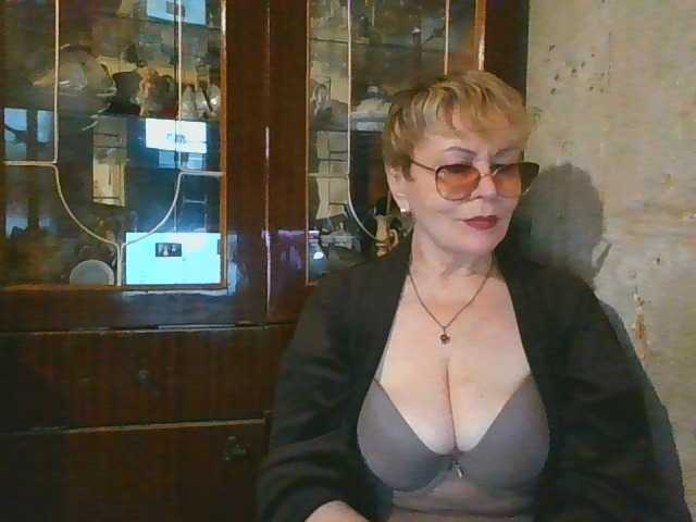 SophieBurns live cam on BongaCams