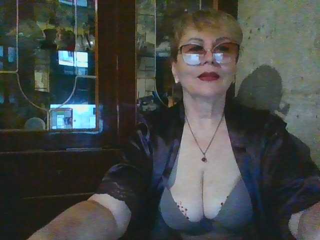 SophieBurns webcam bongacams model stream image