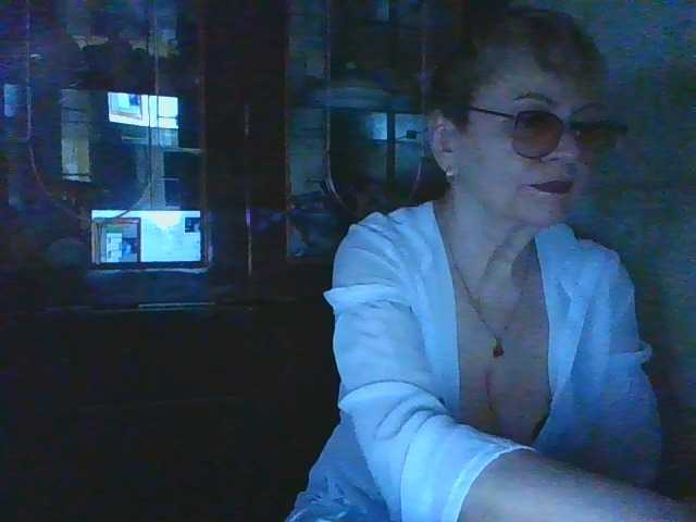 SophieBurns, en directo ahora en BongaCams