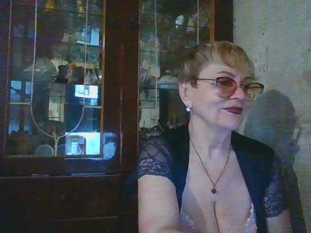 SophieBurns webcam bongacams model stream image
