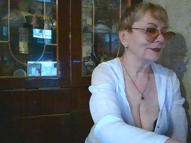 SophieBurns webcam bongacams model stream image