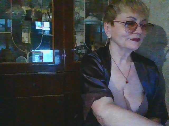 SophieBurns live cam on BongaCams
