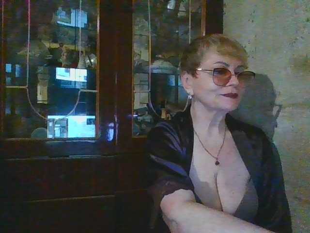 SophieBurns live cam on BongaCams