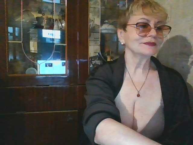 SophieBurns live cam on BongaCams