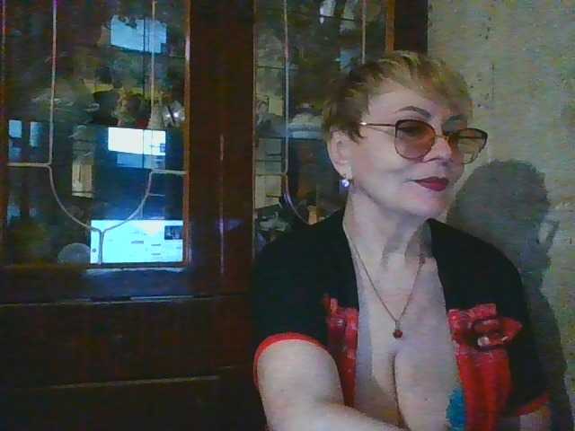 SophieBurns live cam preview