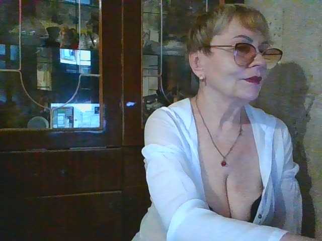 SophieBurns webcam bongacams model stream image