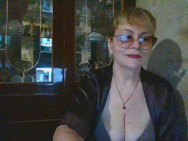SophieBurns live cam on BongaCams