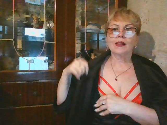 SophieBurns live cam on BongaCams