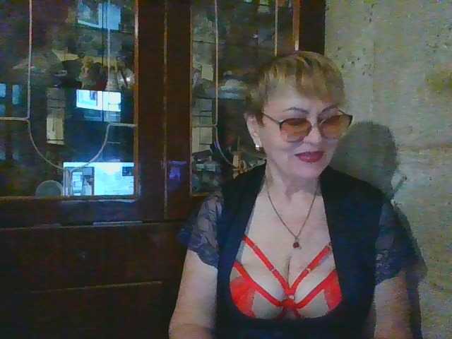 SophieBurns webcam bongacams model stream image