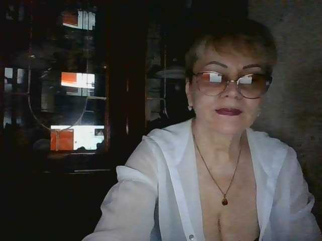 SophieBurns webcam bongacams model stream image