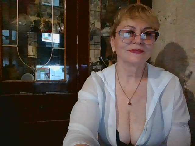 SophieBurns webcam bongacams model stream image