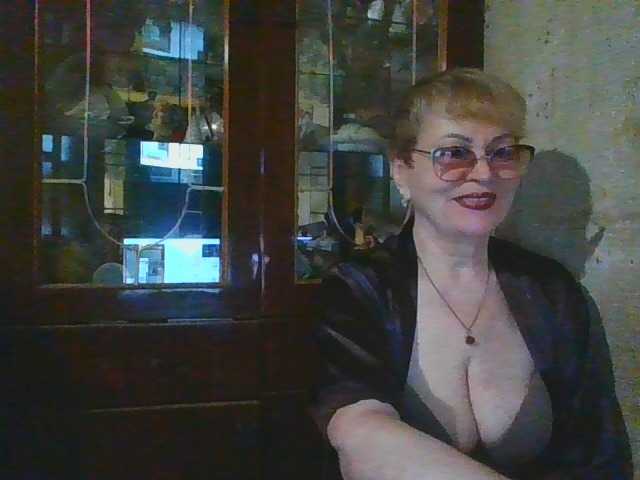SophieBurns, live now on BongaCams
