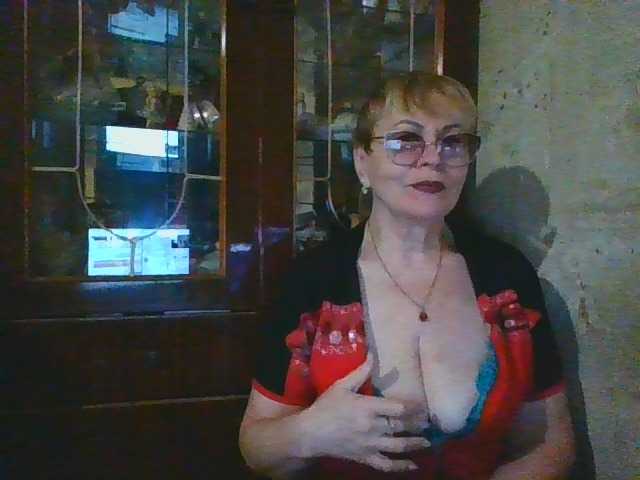 SophieBurns, en directo ahora en BongaCams