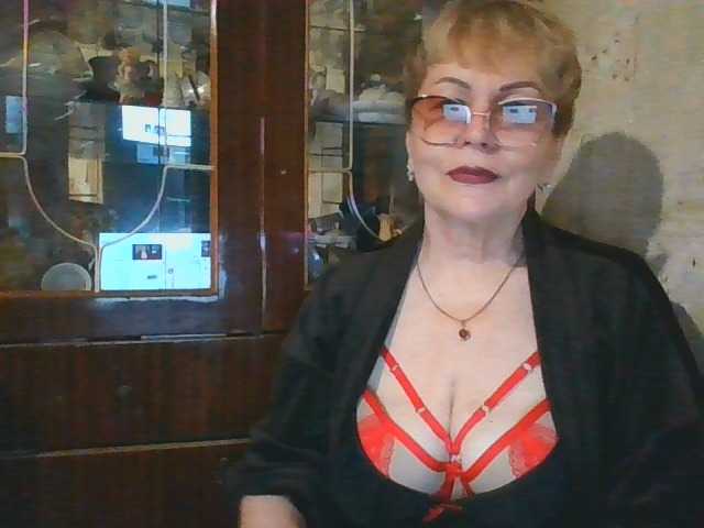 SophieBurns live cam on BongaCams
