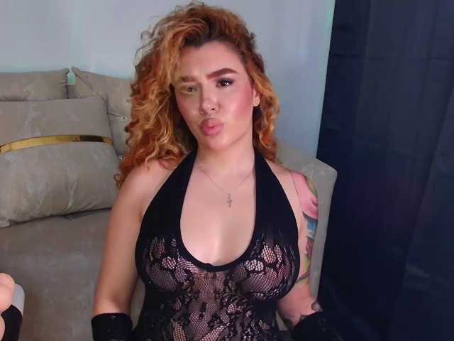 PAOLABEDOYA live cam on BongaCams