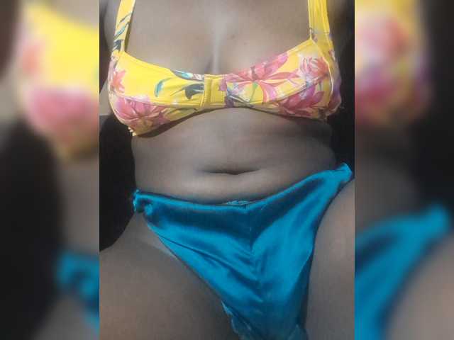 Amielina26-1 live cam on BongaCams