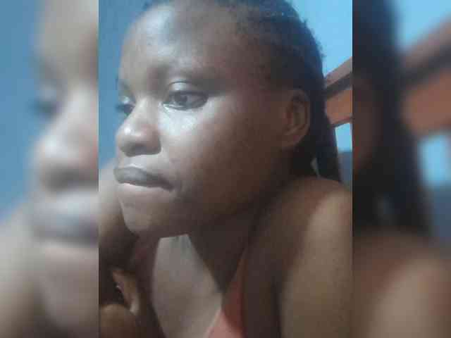 Bebz25 webcam