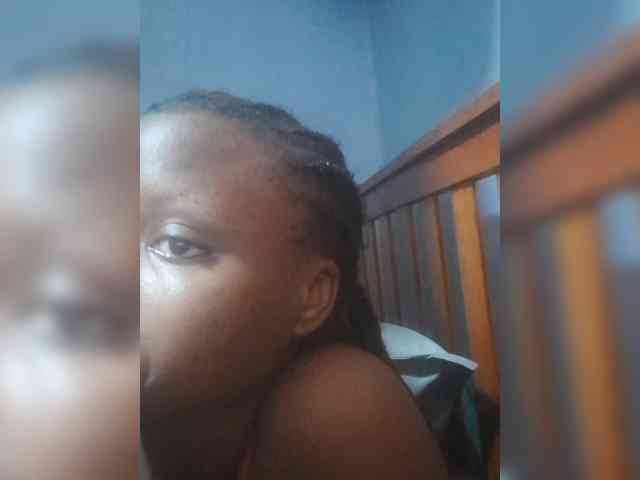 Bebz25 webcam