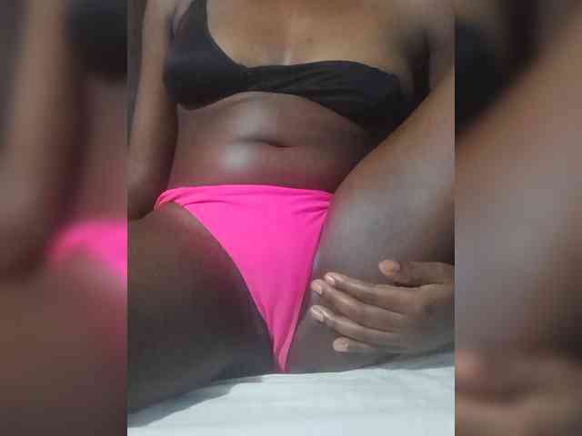 Amielina26-1 Live Webcam on BongaCams