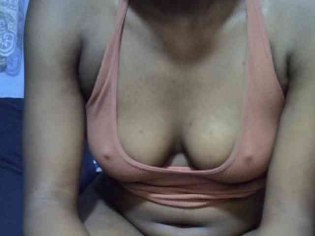 Bebz25 webcam