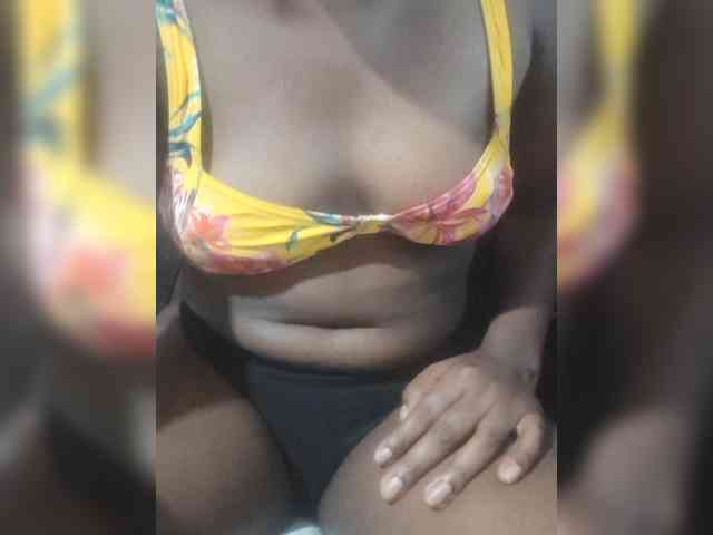 Amielina26-1 Live Webcam on BongaCams