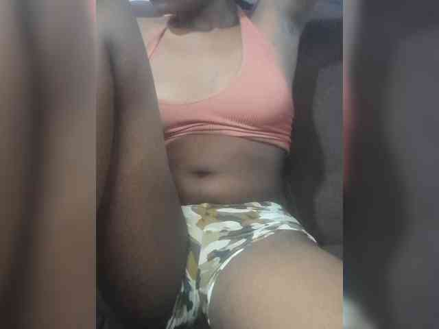 Bebz25 webcam