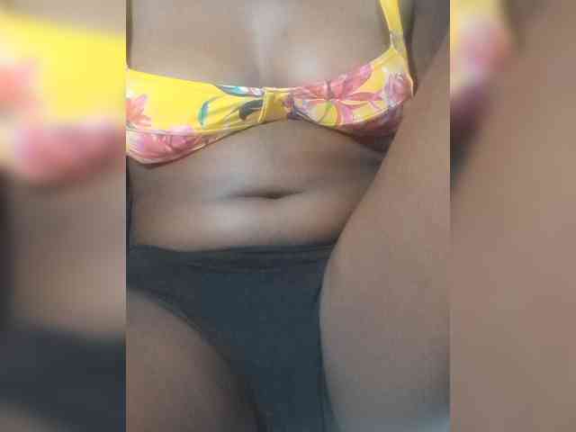 Amielina26-1 Live Webcam on BongaCams