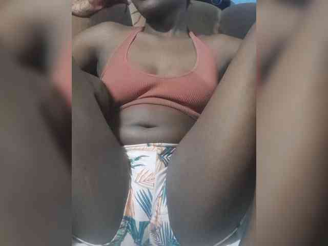 Bebz25 webcam