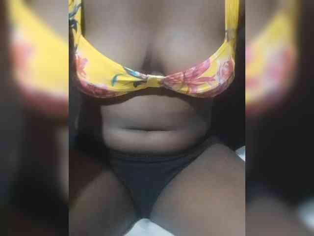 Amielina26-1 Live Webcam on BongaCams