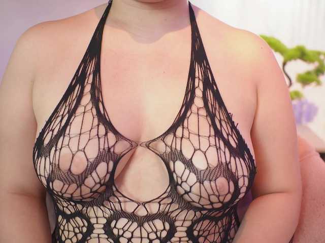 yourwetdreamgirl live cam on BongaCams