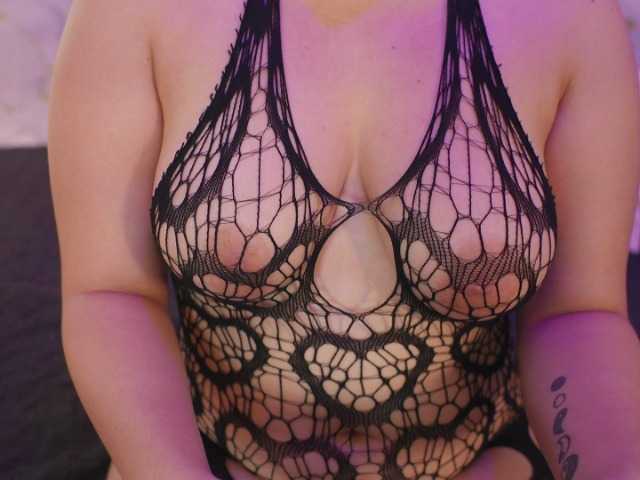 yourwetdreamgirl live cam on BongaCams
