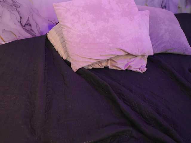 yourwetdreamgirl live cam on BongaCams