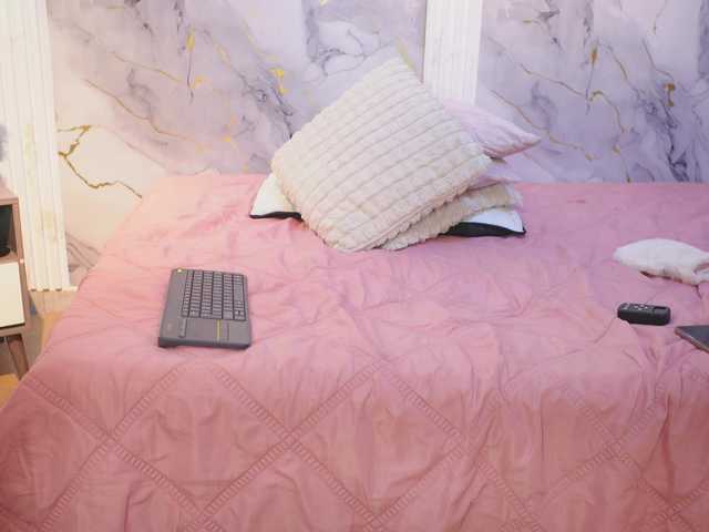 yourwetdreamgirl live cam on BongaCams